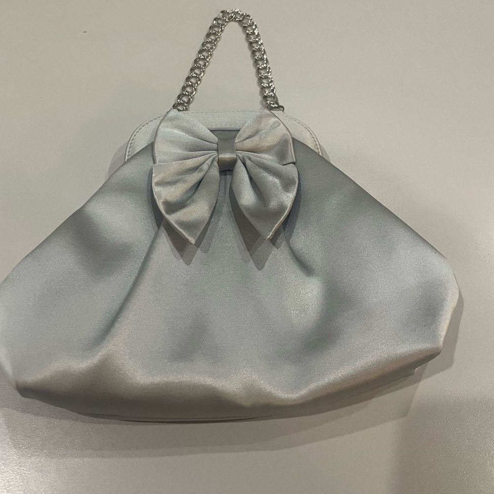 Nordstrom Light Gray Bag with Silver Chain. Vintage Excellent condition!